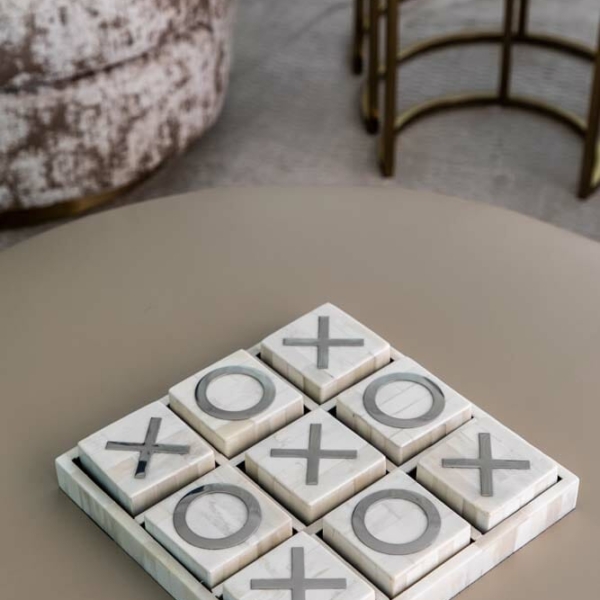 Smart Renovation Design & Fit-Out Company in Dubai presents Jumeirah Park beautiful living room with interior design and decor.