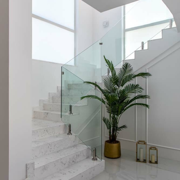 Smart Renovation Design & Fit-Out Company in Dubai presents beautiful Jumeirah Park Villa renovation.