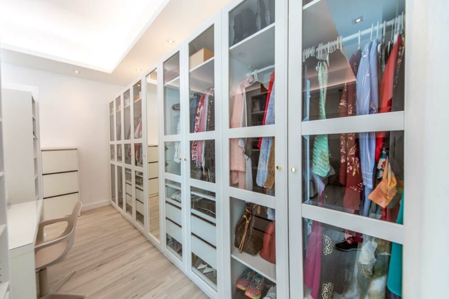 Smart Renovation Design & Fit-Out Company in Dubai presents Jumeirah Park Villa wardrobe renovation.