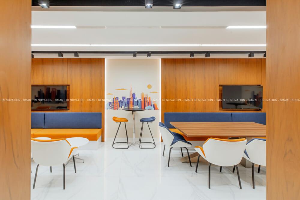 Smart Renovation Design & Fit-Out Company in Dubai presents beautiful Rothschild office renovation.
