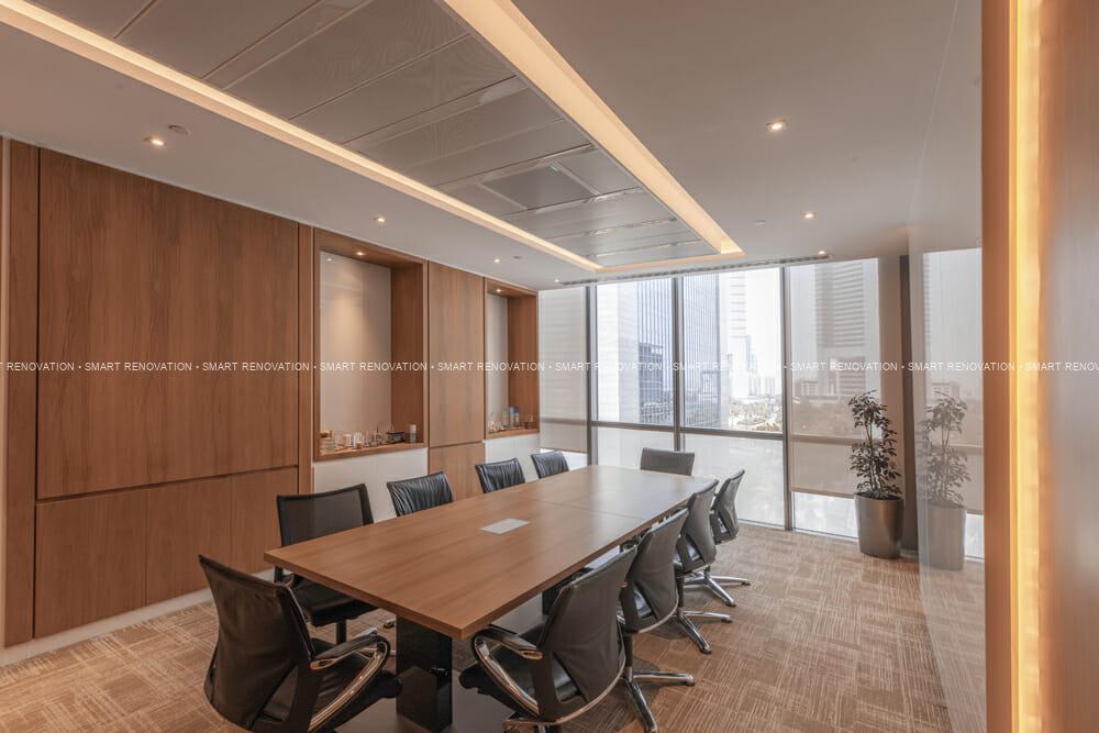 Smart Renovation Design & Fit-Out Company in Dubai presents beautiful Rothschild office renovation.