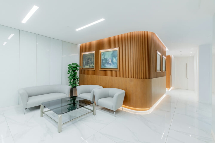 Smart Renovation Design & Fit-Out Company in Dubai presents beautiful Rothschild office renovation.