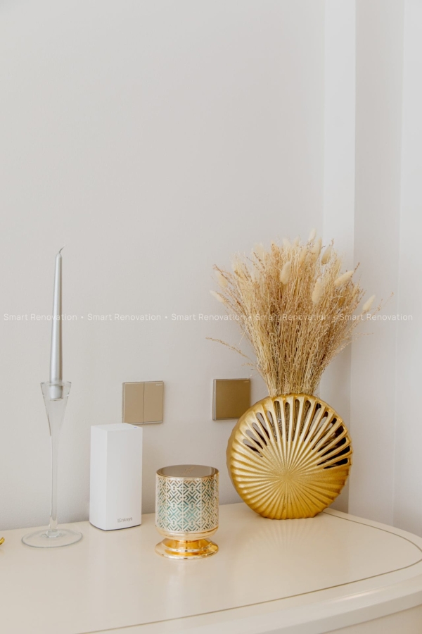 Smart Renovation Design & Fit-Out Company in Dubai presents beautiful Shoreline Apartment with interior design and decor.