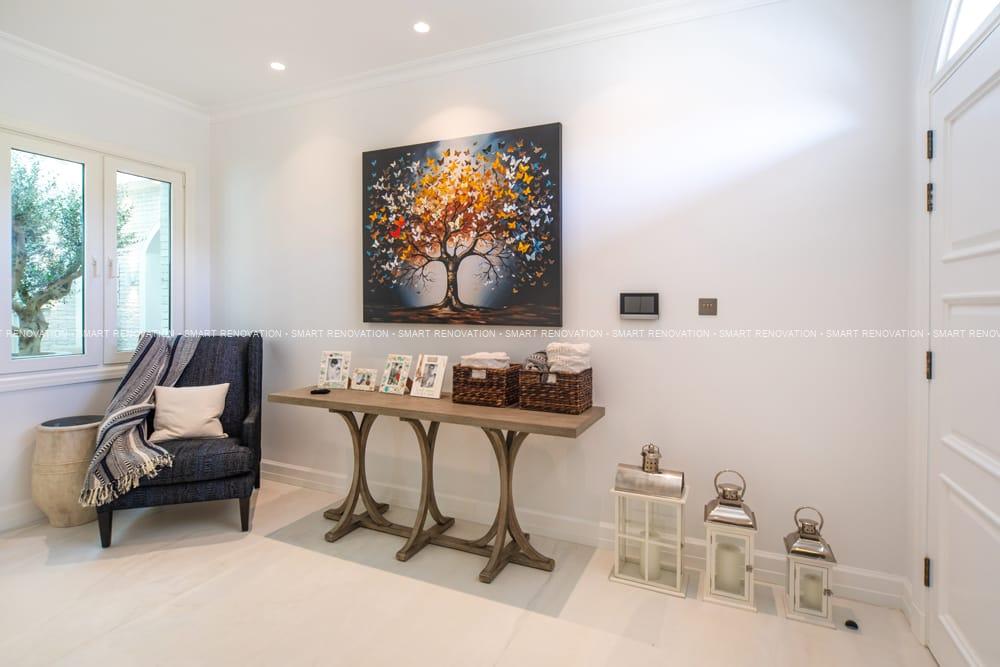 Smart Renovation Design & Fit-Out Company in Dubai presents beautiful Hollywood Villa living room renovation.