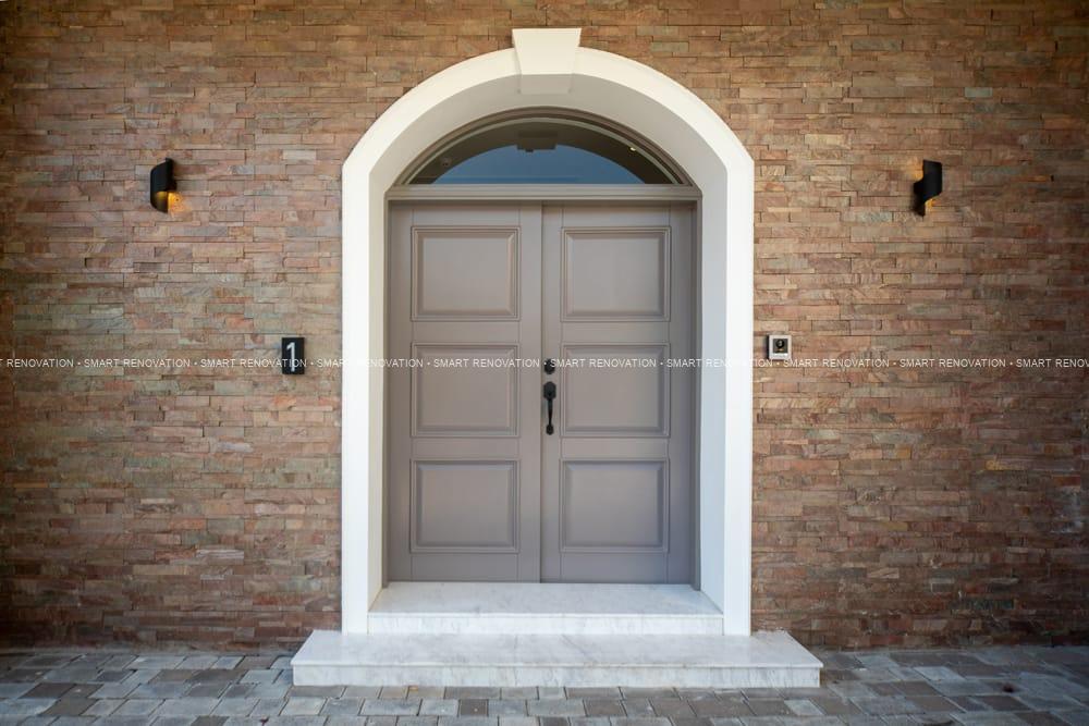 Smart Renovation Design & Fit-Out Company in Dubai presents beautiful Hollywood Villa living room renovation.