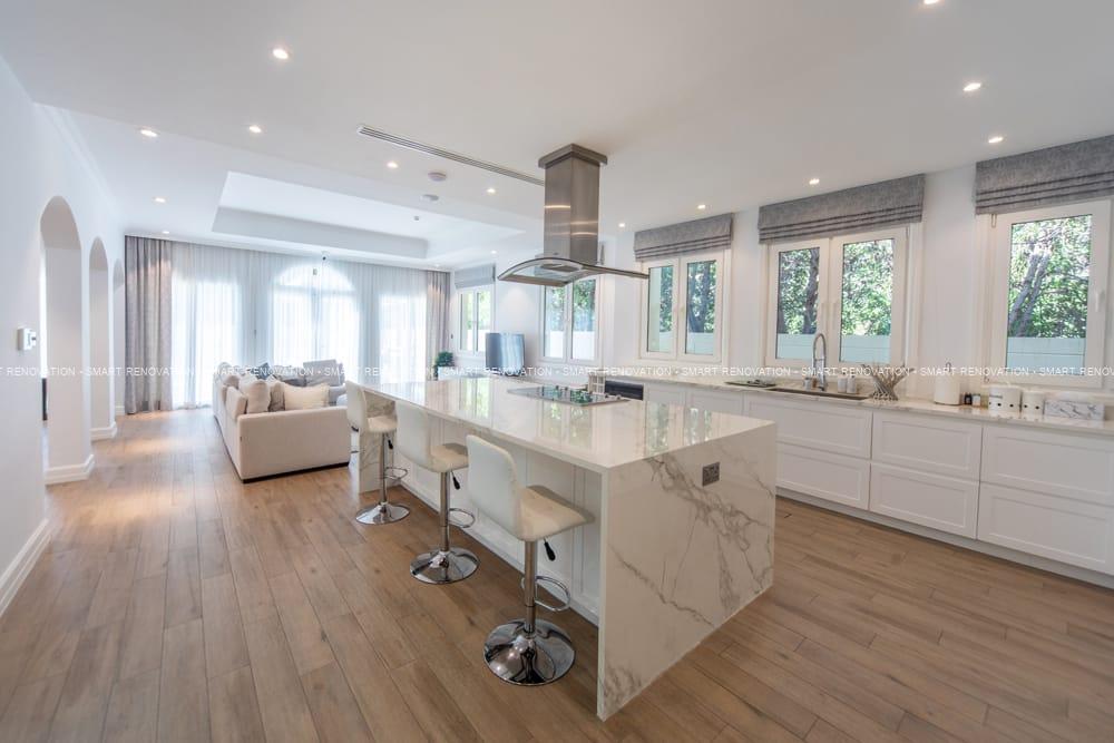 Smart Renovation Design & Fit-Out Company in Dubai presents beautiful Hollywood Villa kitchen renovation.