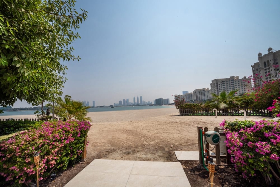 Smart Renovation Design & Fit-Out Company in Dubai presents beautiful Palma Residence villa renovation.