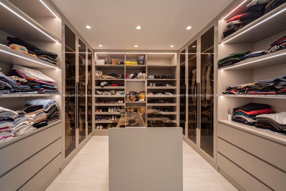 Smart Renovation Design & Fit-Out Company in Dubai presents beautiful Palma Residence wardrobe renovation.