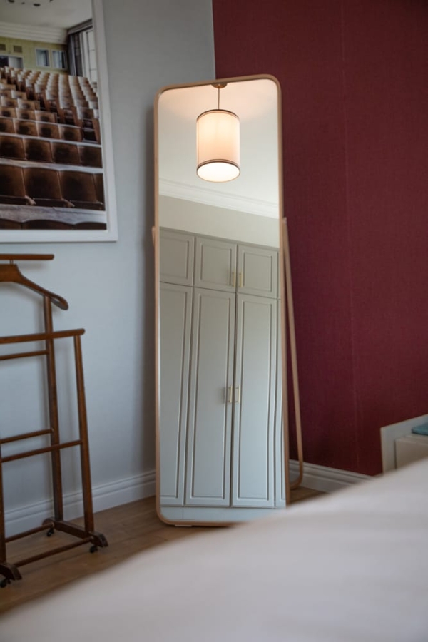 Smart Renovation Design & Fit-Out Company in Dubai presents The Silk Road villa bedroom renovation.