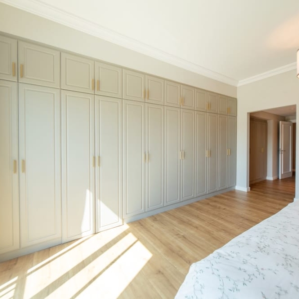 Smart Renovation Design & Fit-Out Company in Dubai presents beautiful Silk Road Villa bedroom renovation.