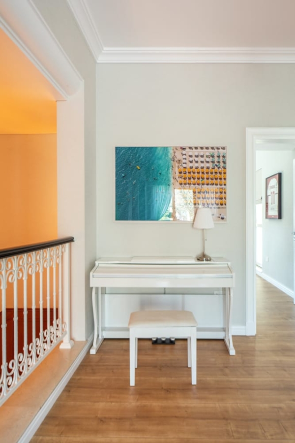 Smart Renovation Design & Fit-Out Company in Dubai presents beautiful Silk Road Villa renovation.