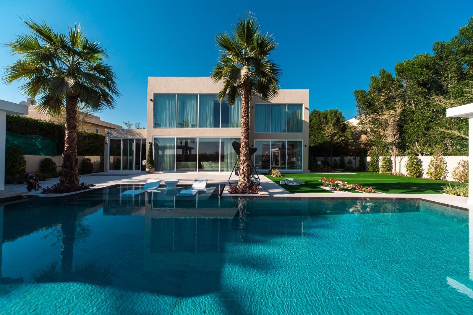 Premium Landscaping Company in Dubai | Villa Pool & Garden Design