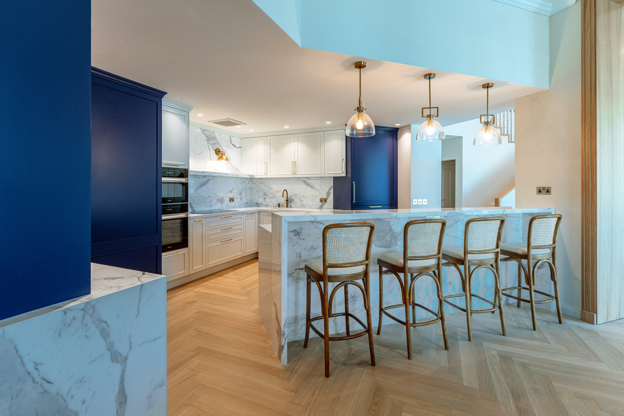 Penthouse Barbados: Luxury Renovation in Palm Jumeirah - Upscale Penthouse Apartment Renovation